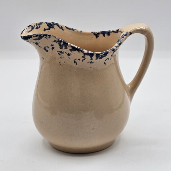 Adorable Holiday Snowman Pitcher - Sandhurst (MN) Stoneware Pottery Collectible - Picture 5 of 10